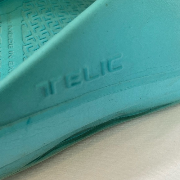 TELIC Teal Sandals/Flip Flops - Medium - W9 / M8 / EUR 40-41 - Picture 6 of 9
